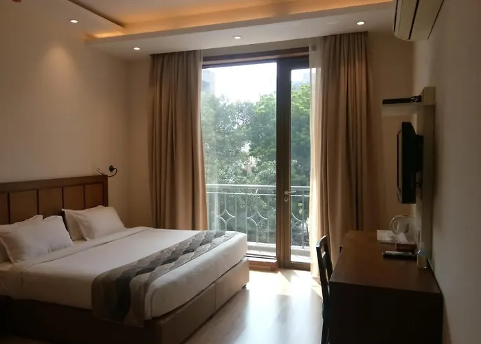 Superior Deluxe King Room